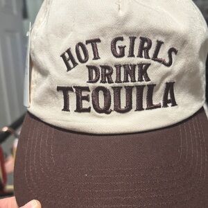 Windsor Cream and Brown Statement Cap